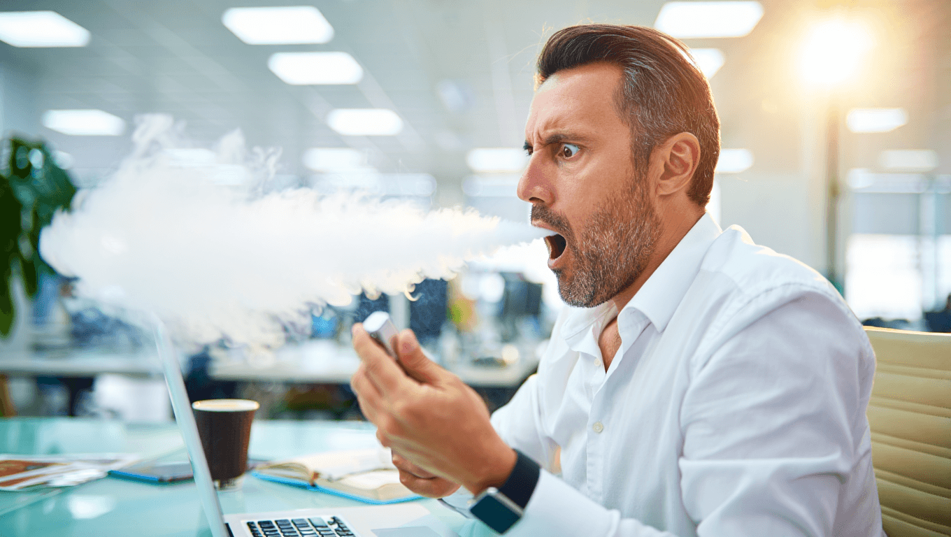 Vapoter au travail : ce que dit la loi en 2026