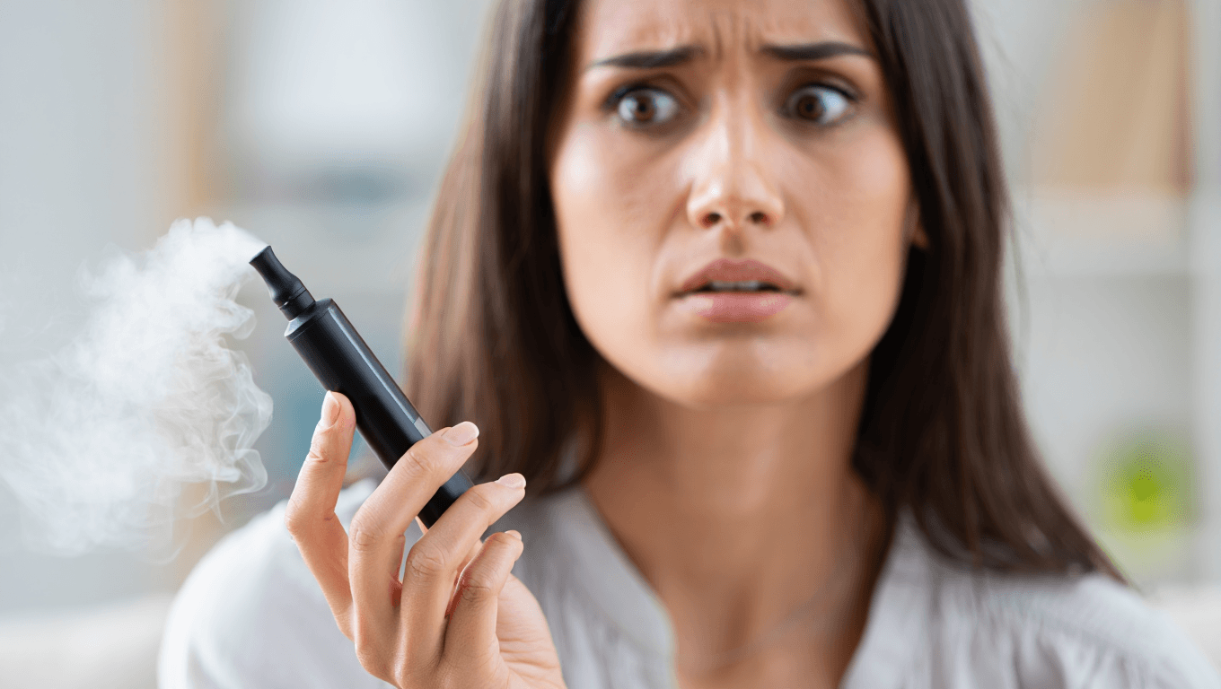 Vapotage : l’arôme et l’appareil pèsent plus que la dose sur l’expression des gènes, selon cette étude